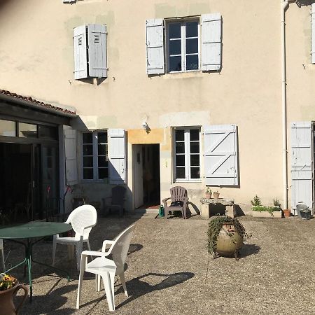 Le Cazalet Bed & Breakfast Saint-Sever  Bagian luar foto