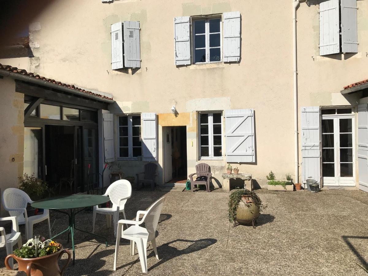 Le Cazalet Bed & Breakfast Saint-Sever  Bagian luar foto